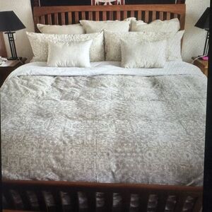 Ballard Designs Suri Printed Velvet 2 standard shams- Flax